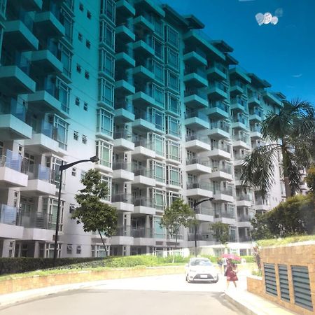 Condo At Parkside Villas Across The Airport Manila Bagian luar foto