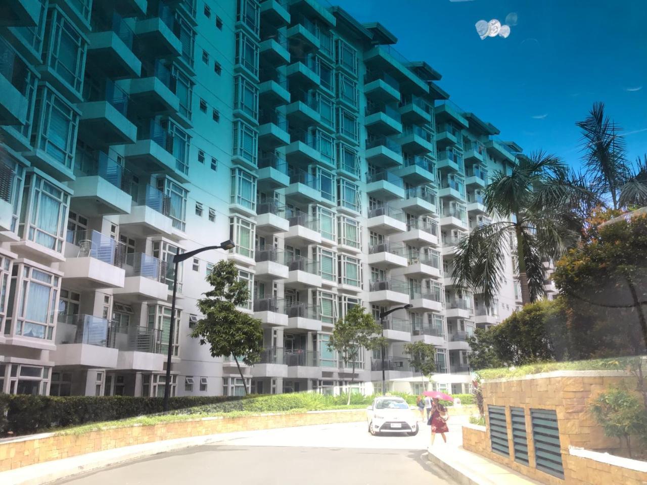 Condo At Parkside Villas Across The Airport Manila Bagian luar foto